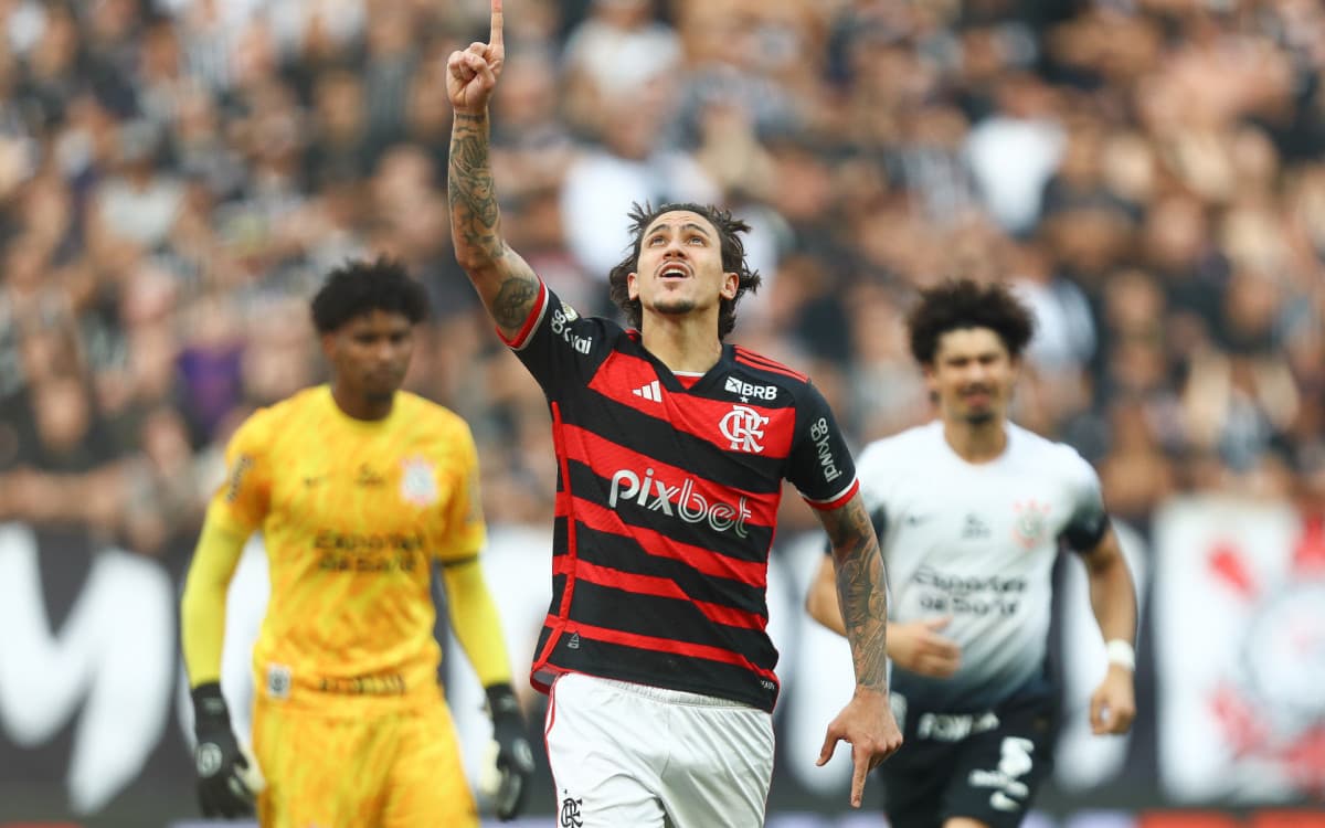 Pedro agradece carinho de torcedores do Flamengo e promete: 'Voltarei mais forte'
