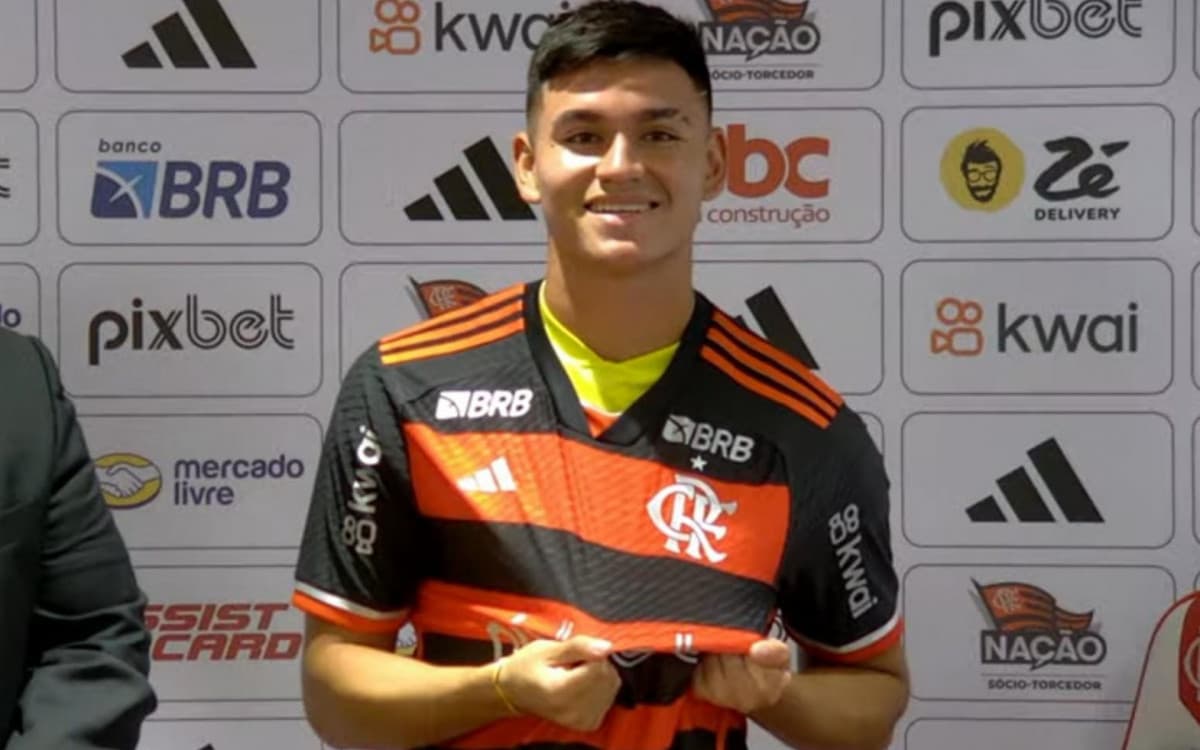 Carlos Alcaraz chama Flamengo de 'maior da América' e diz ter semelhanças com De La Cruz