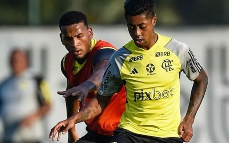 Bruno Henrique confia em parceria com Arrascaeta para Flamengo superar escassez ofensiva
