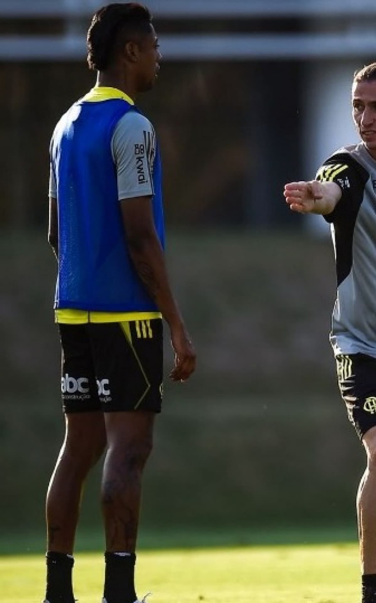 Flamengo faz mistério e não dá indícios de escalação para enfrentar o Corinthians