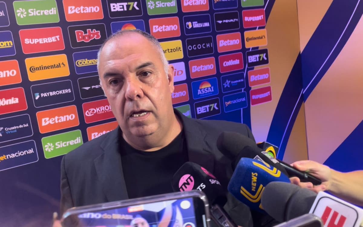 Braz minimiza Flamengo decidindo fora e ironiza pressão do Atlético-MG: 'Desde os anos 80'